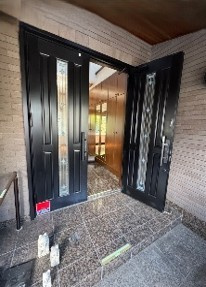 【玄関】 | 高槻市南平台三丁目　中古戸建