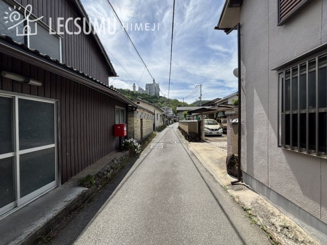 姫路市打越/中古戸建の前面道路含む現地写真