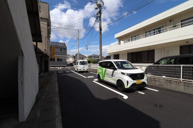 アルカンシェルの駐車場