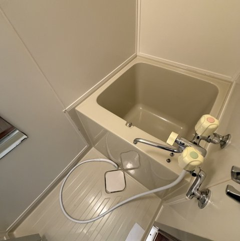 学）フラワーハイツの浴室