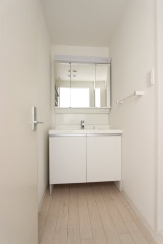 ラウムの洗面所|現状優先です。