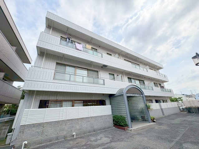 プリヴェール中山の外観|おしゃれな外観です