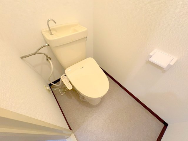 プリヴェール中山のトイレ|コンパクトで使いやすいトイレです