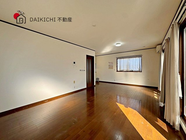 【居間・リビング】 | 北本市東間7丁目　中古戸建