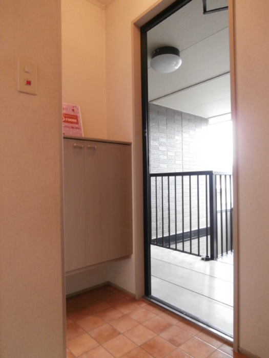 シャトレー福田の玄関