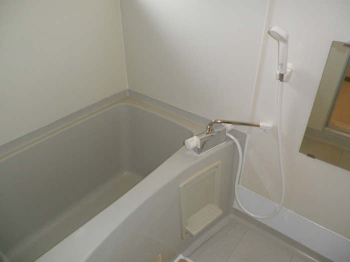 シャトレー福田の浴室