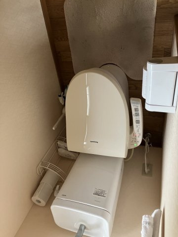 東1丁目貸事務所のトイレ|ゆったりとした空間のトイレです