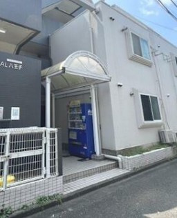 ＲｅＤＥＡＬ八王子のエントランス