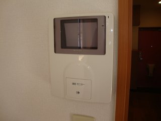 サンモール中島Ａのセキュリティ|カメラ付インターホン