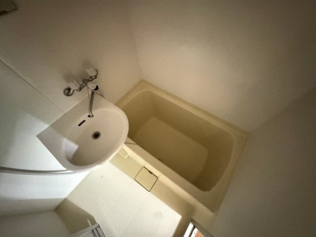 シャンブル天神町の浴室