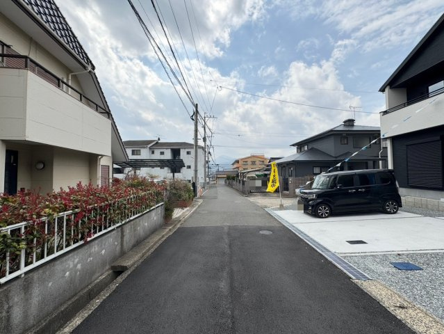 Adoble+アドブル＋小倉南区葛原本町4丁目2期　【小倉南区　新築戸建て】の前面道路含む現地写真|現地撮影　2026,3,22　Adoble+アドブル＋小倉南区葛原本町4丁目2期　【小倉南区　新築戸建て】