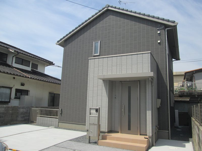 伊島町1丁目戸建貸家の外観