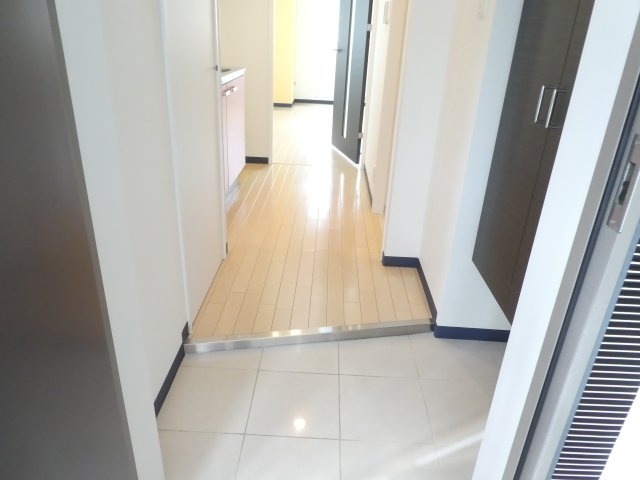 ビガーポリス１３３宝塚の玄関