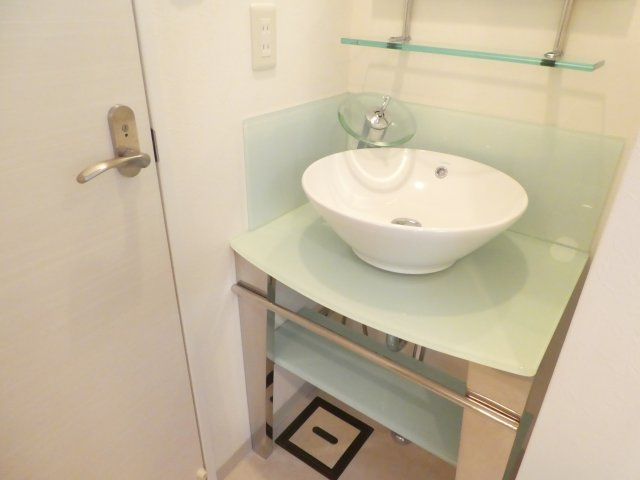 ビガーポリス１３３宝塚の洗面所
