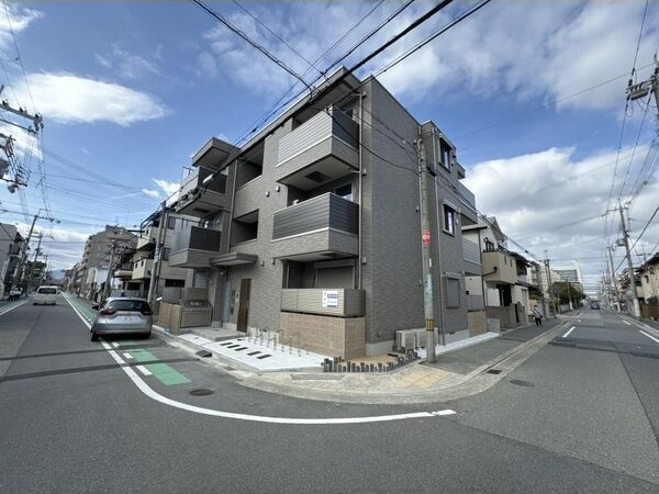 Keyビレッジ東鳴尾のエントランス