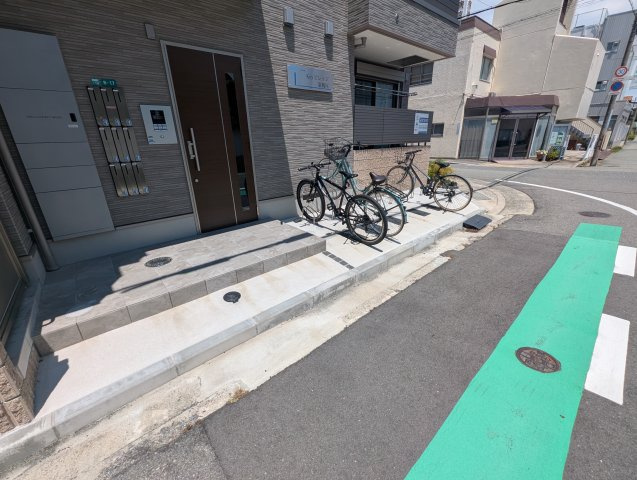 Keyビレッジ東鳴尾のエントランス
