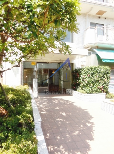 三越ゼームス坂マンションのエントランス|エントランスです。