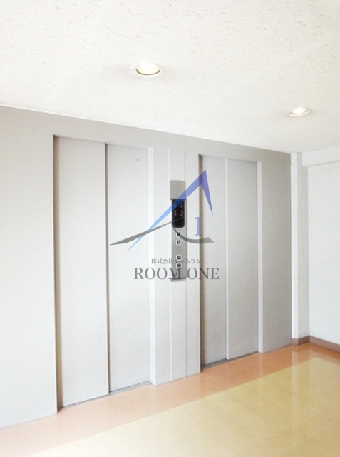 三越ゼームス坂マンションのその他共用部分|エレベーターです。