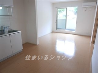 クリアネス　壱番館の居間・リビング|エアコン付き