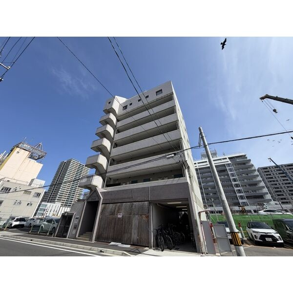 リバーハイツ納屋橋の外観