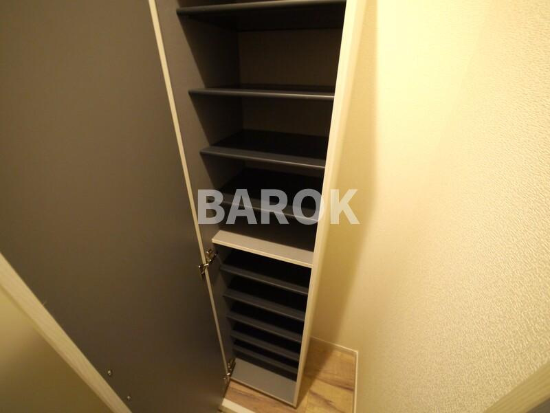 カトレア箱崎の玄関