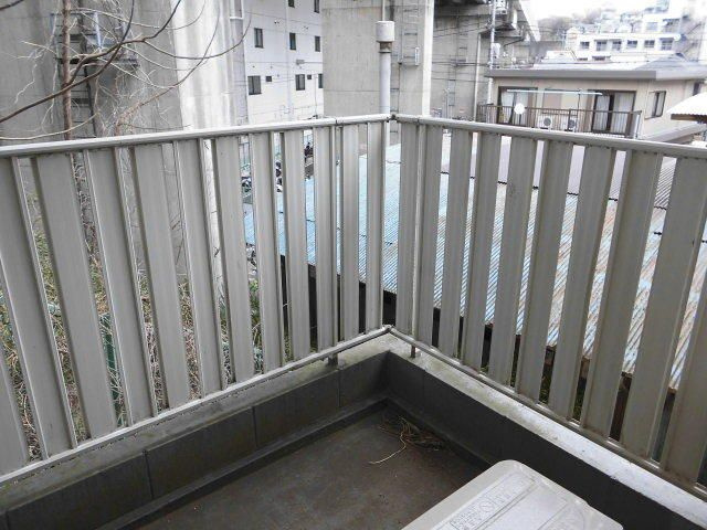 横浜市保土ケ谷区坂本町の賃貸マンションのバルコニー