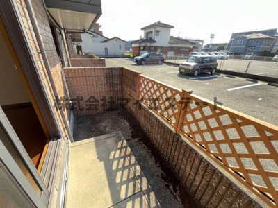 【バルコニー】 | リヴェール | 別部屋写真使用