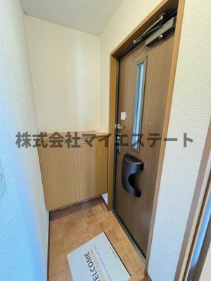 【玄関】 | リヴェール | 別部屋写真使用