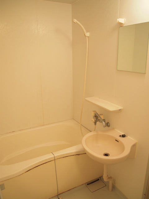 アザレアハイツ和泉野【キャッシュバック対象物件】の浴室|落ち着いた空間のお風呂です