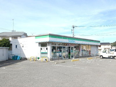 【周辺】 | エトワール | ファミリーマート郷桜井３丁目店まで1200m