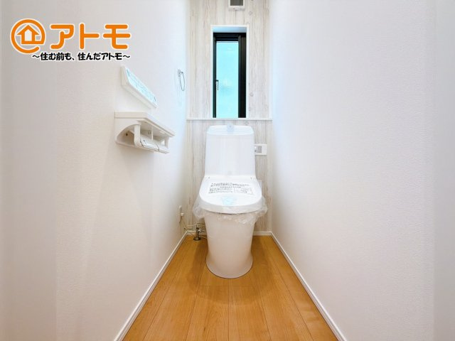 【トイレ】 | 沼津市岡宮　新築一戸建て　4号棟 | ２つトイレがあるので朝も混みあわずに使うことができます！