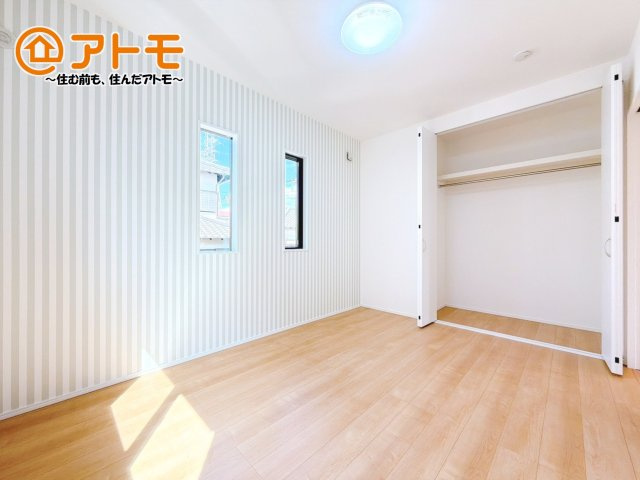 【子供部屋】 | 沼津市岡宮　新築一戸建て　4号棟 | 収納豊富な洋室は使い勝手良好です！