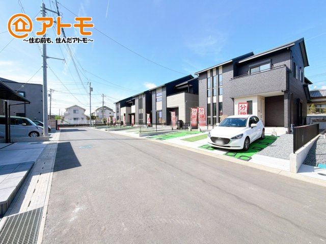 【前面道路含む現地写真】 | 沼津市岡宮　新築一戸建て　4号棟 | 前面道路も広いので駐車が苦手なママもらくらく駐車することができます♪