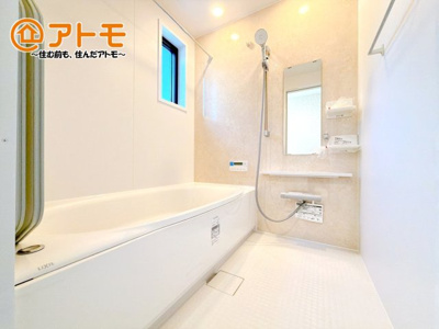 【浴室】 | 沼津市岡宮　新築一戸建て　4号棟 | 広々１坪タイプのゆったり浴室ユニット♪浴室乾燥機付き♪