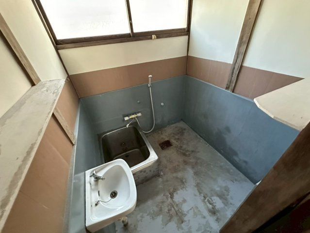 中央六丁目　一戸建借家のバルコニー