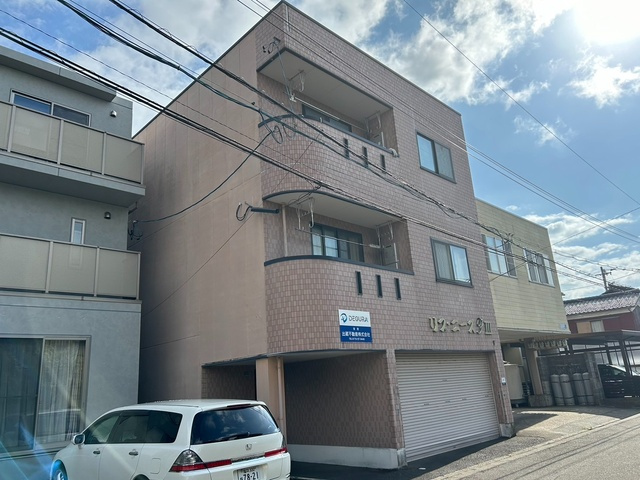 リブ・ニーズF　Ⅲ