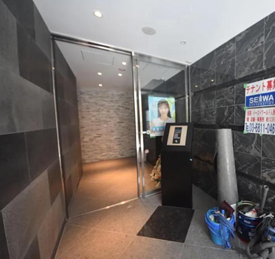 【エントランス】 | イーストワールド人形町