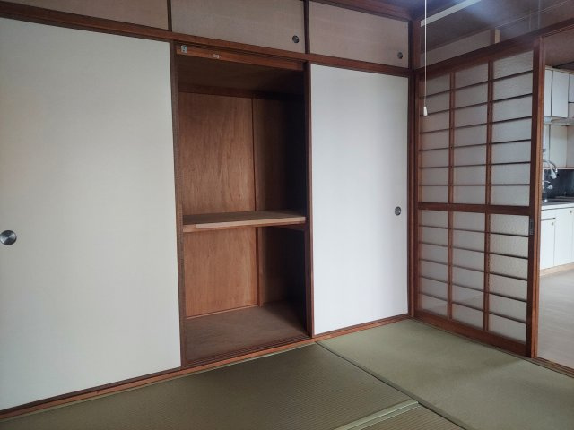 宝塚光明住宅3号棟の和室|和室中約4.5帖