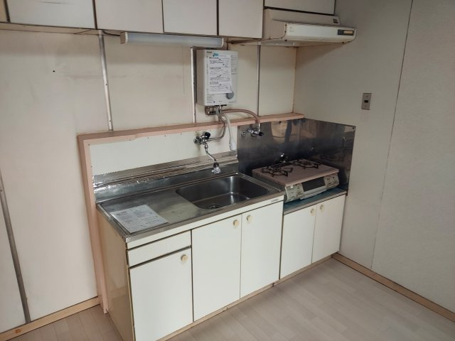 宝塚光明住宅3号棟のキッチン