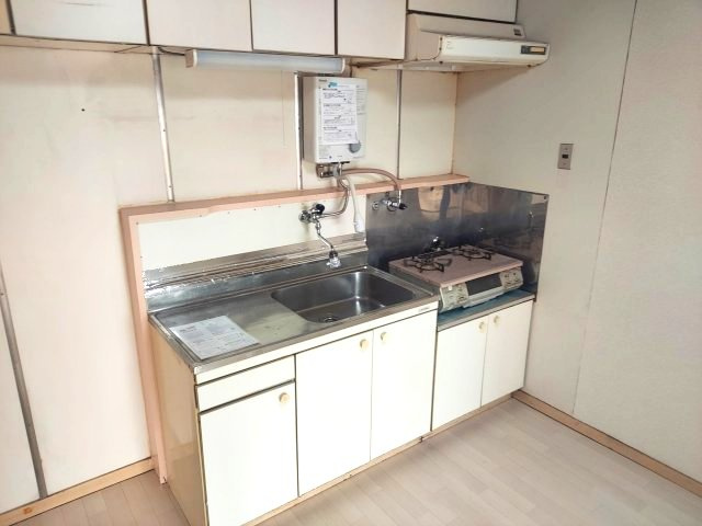 宝塚光明住宅3号棟のキッチン