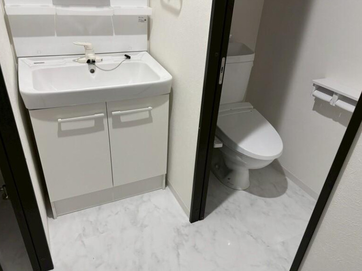 大阪市北区西天満３丁目の事務所の洗面所