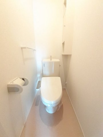 ユーズガーデン　Ⅰのトイレ|落ち着いた色調のトイレです