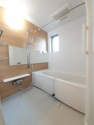 ユーズガーデン　Ⅰの浴室|ゆったり過ごせるお風呂です