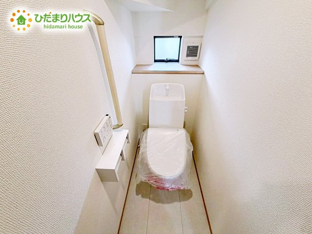 【トイレ】 | 水戸市大塚町1905番　新築戸建　A号棟 | 1・2階にトイレあるため、同時に利用でき混雑を避けられますね