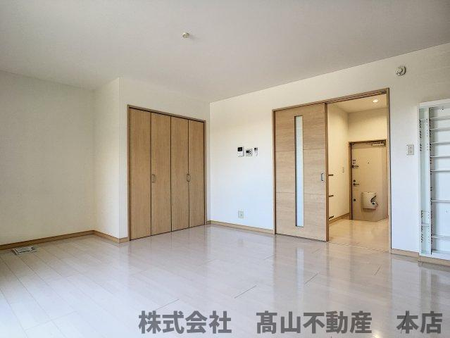 ウイングライフの居間・リビング