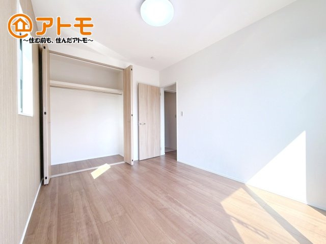 【子供部屋】 | 沼津市岡宮　新築一戸建て　5号棟 | 収納豊富な洋室は使い勝手良好です！