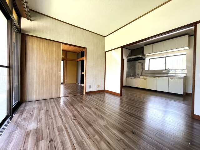 南飯塚462邸の居間・リビング
