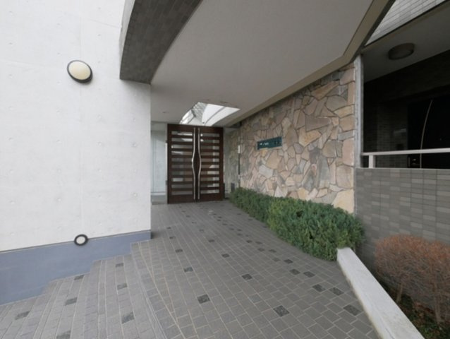 グリーンハウス高松のエントランス