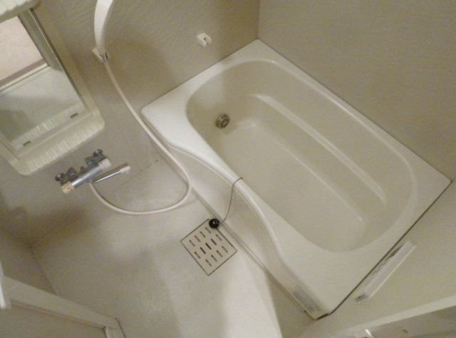 グリーンハウス高松の浴室