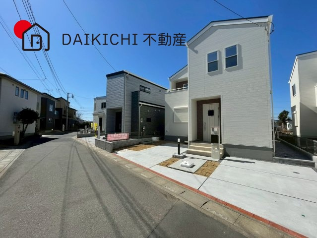 【前面道路含む現地写真】 | 鴻巣市松原9期　ピュアガーデン　新築戸建　全11棟　9号棟